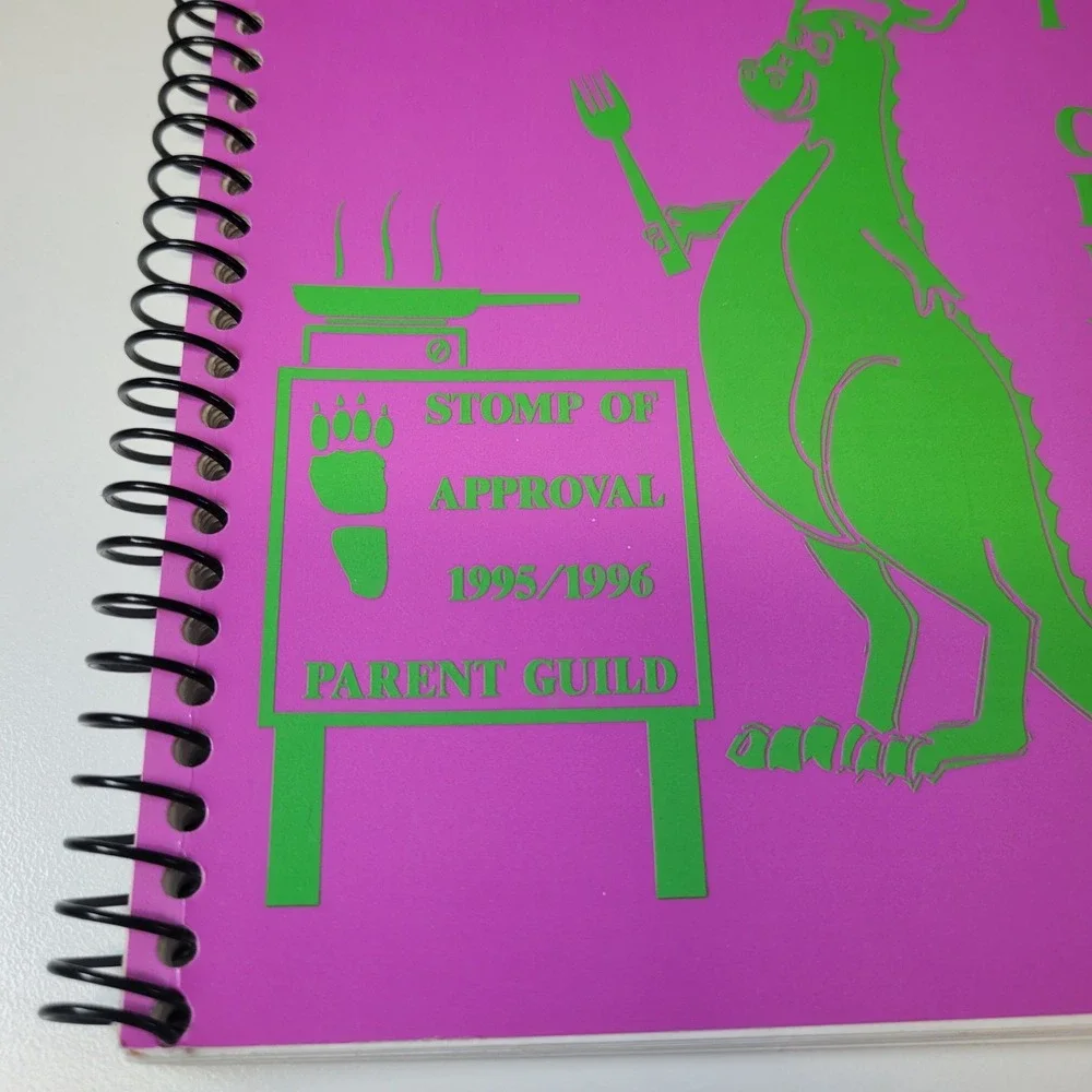 Dinner Saurus Recipe Book Mt‎ Clemens Montessori Parent Guild 1995-1996 Vintage